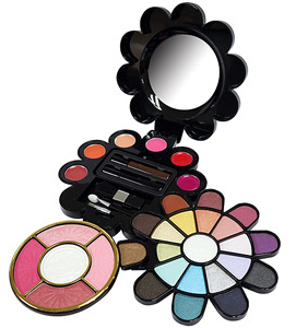 The Color Workshop Color Fantasy Palettes Compact Makeup Kit  34 pc  Top Gifts   Walmart.com