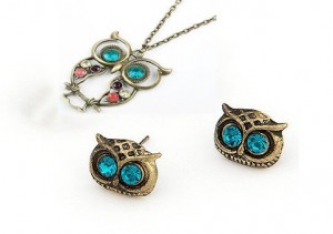 retro owl necklace and earrings
