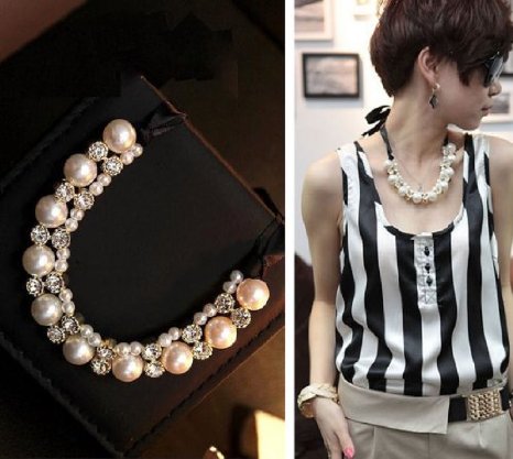 pearl-rhinestone-necklace