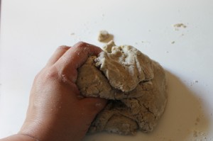 sand knead