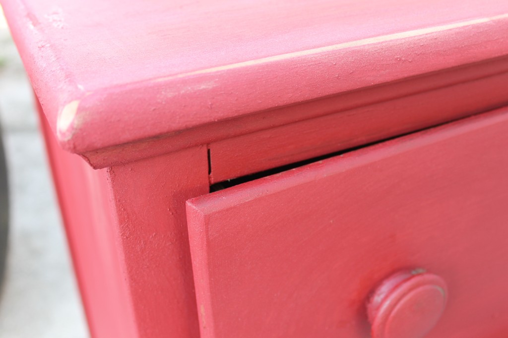Make Your Own Chalk Paint at Home