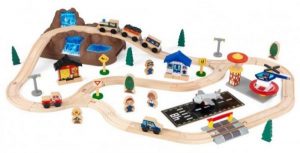 KidKraft-Bucket-Top-Mountain-Train-Set-e1472430561668