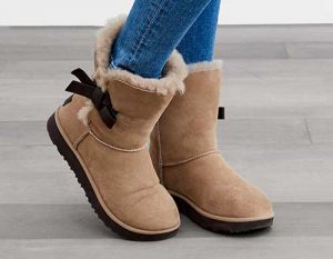 f16-dec-closet-home_classic-boots_12-26