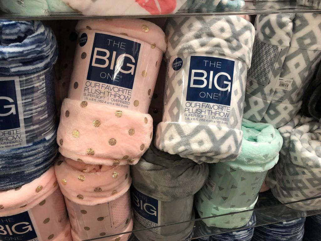 Kohl’s The Big One Supersoft Plush Throws 6.87 (Reg. 39.99) Wheel N