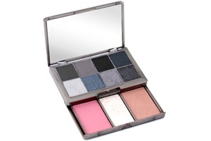 Kardashian Khroma Kardazzle Complete Face Palette